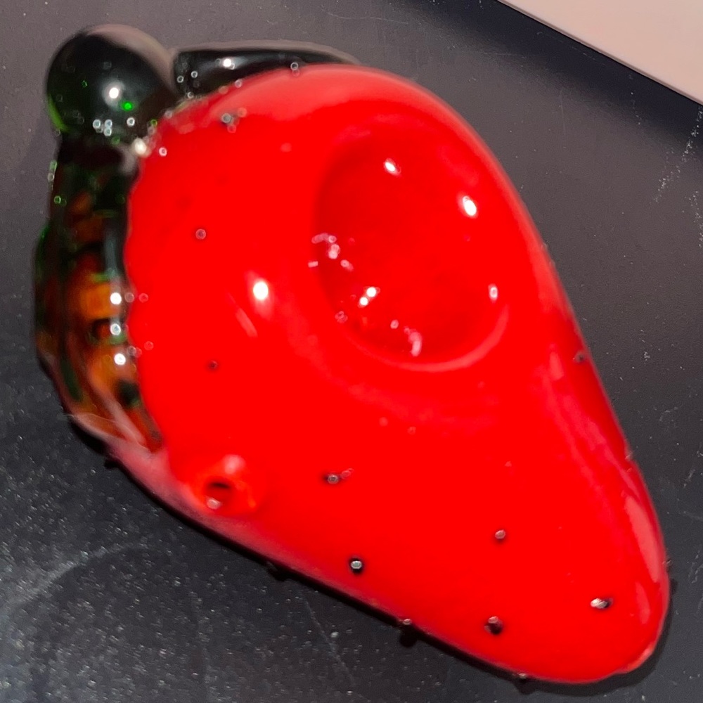 Strawberry flower “vase” - Picture 3 of 4